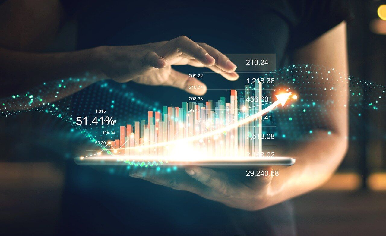 future of pim Data analytics in augmented reality